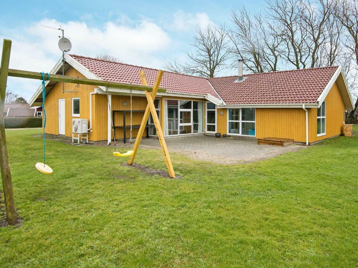 12 Person Holiday Home In Норборг Экстерьер фото